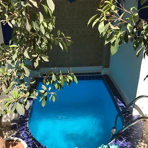 زيارة الفندق